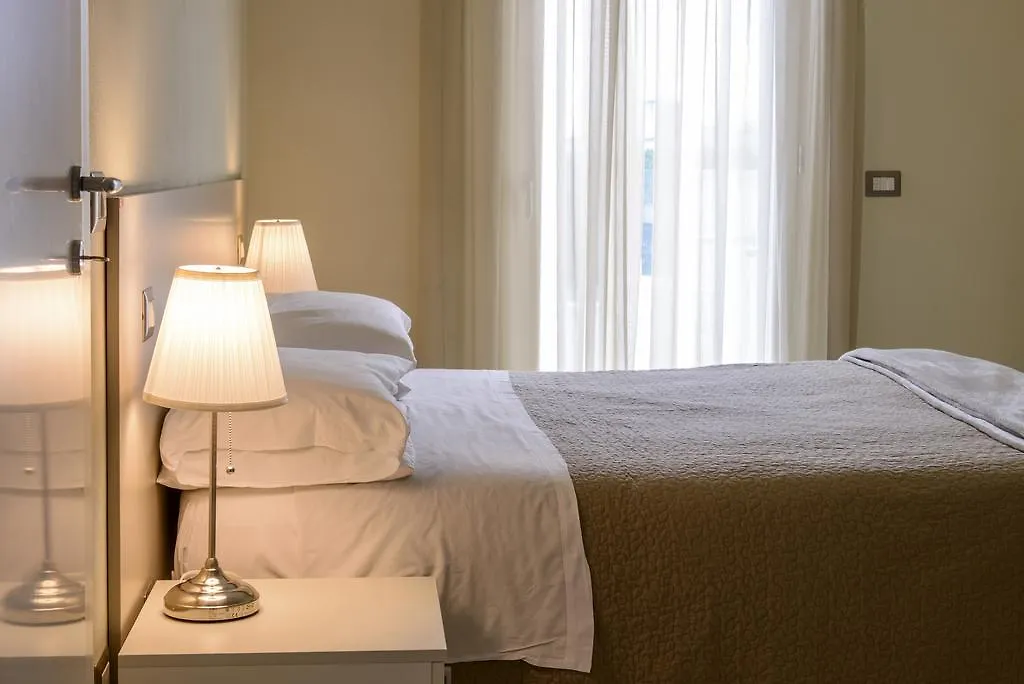 Residence Millecento Cesenatico 3*,